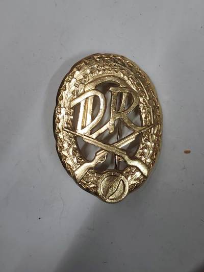 韵星假日拍卖第二十八期 -- Rimey Holidays Auction 28 - 民主德国金级体育技能证章