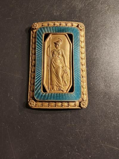 老王徽章第157期 - 德国雅典娜纪念章     尺寸60×38mm   局部珐琅