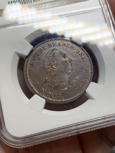 《竞宝斋》第429场 周日，周一，周二 3场连拍 （全场包邮） NGC MS63BN 英国1790年代约克夏郡乔治三世1/2便士Token铜币，稀少品种，正面的乔三头像刻画精细而富有趣味。丝滑好状态，老N盒品质保障