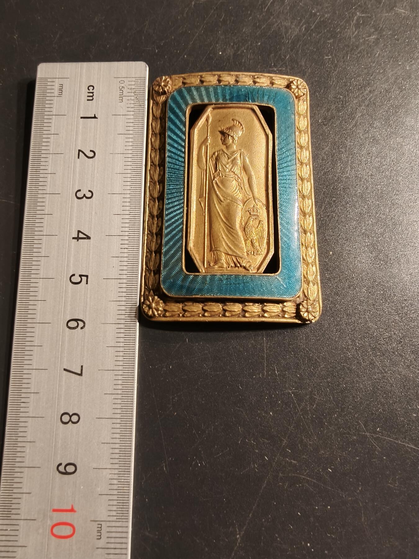 老王徽章第157期 德国雅典娜纪念章     尺寸60×38mm   局部珐琅