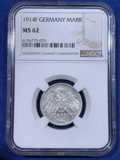 《竞宝斋》第429场 周日，周一，周二 3场连拍 （全场包邮） - NGC MS62 德国1914 F版长翅膀1马克银币