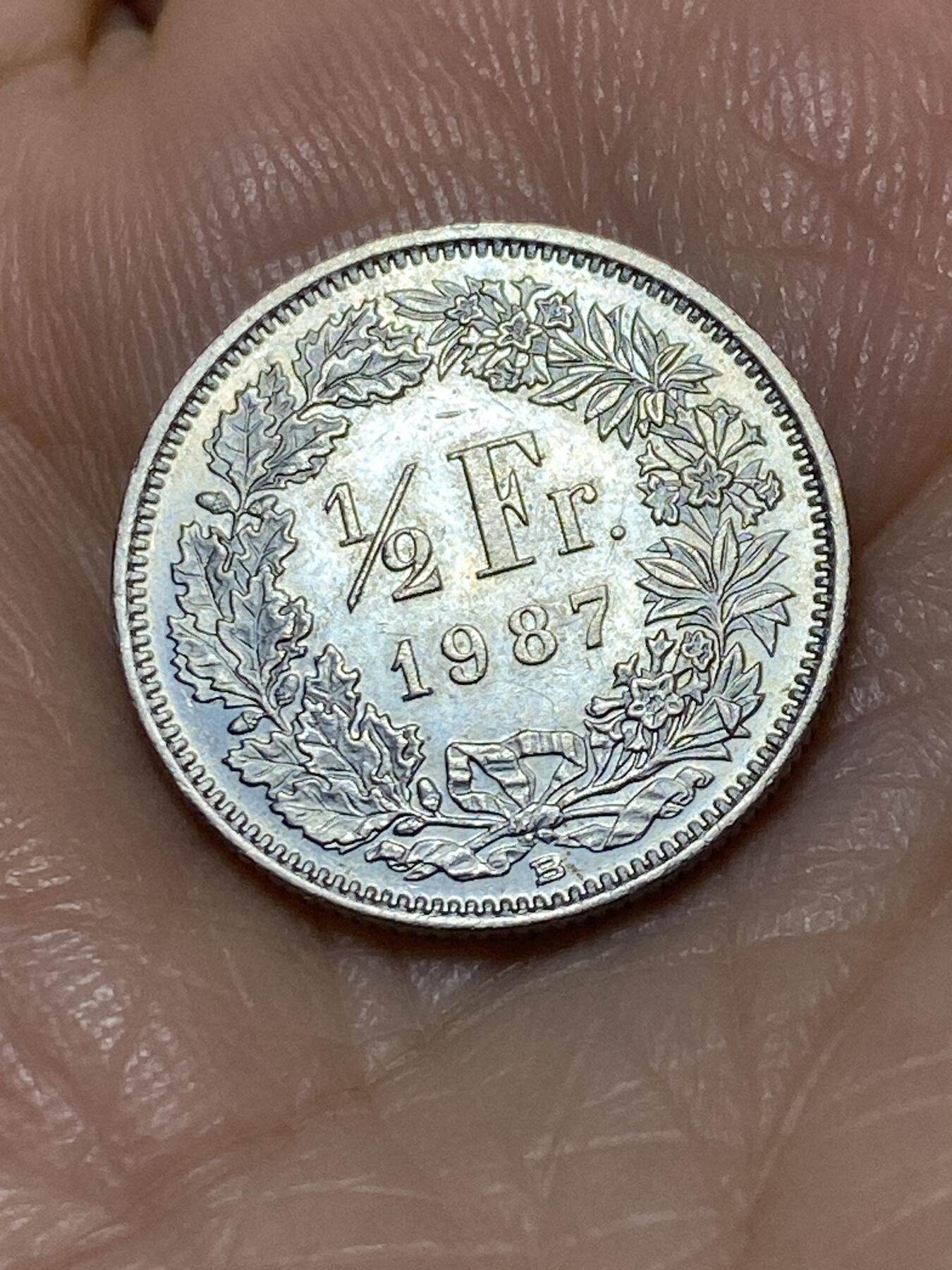2025年第一百一十三场(总第一百三十九场）瑞士辅币专场(免佣金) 瑞士🇨🇭1987年1/2法郎(第五版，B标伯尔尼造)