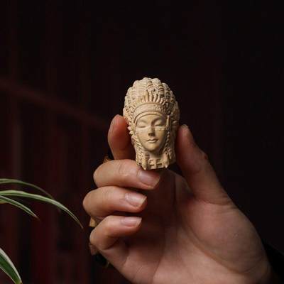 印第安人少女 木雕黄杨木摆件 印第安人少女 木雕黄杨木摆件