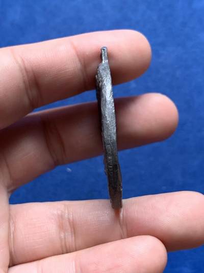 《竞宝斋》第429场 周日，周一，周二 3场连拍 （全场包邮） 1975 景观纪念章 39.5克 41mm 细节见图 材质感觉是铅的 具体自行分辨