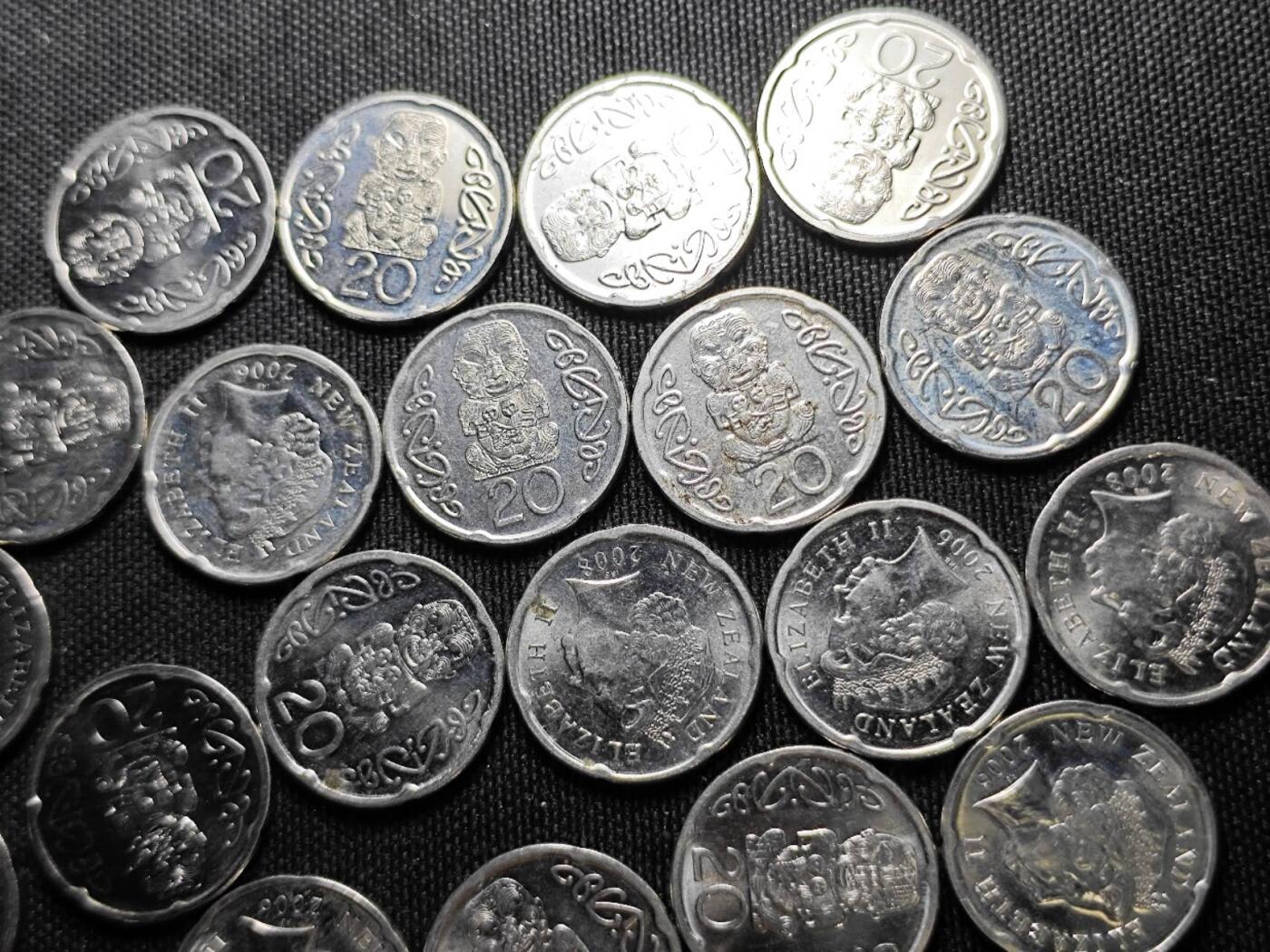 KK钱币收藏小铺  （套币 批量/好品散币 银币）专场  2月预留时间 周末发货  新西兰20分24枚一组