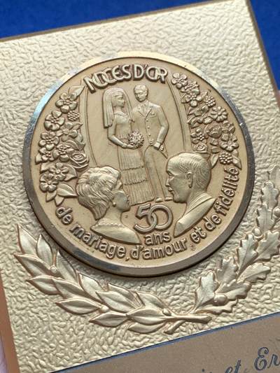 《竞宝斋》第429场 周日，周一，周二 3场连拍 （全场包邮） 五十周年结婚纪念章 总重约335.2克 100.5*72.5mm