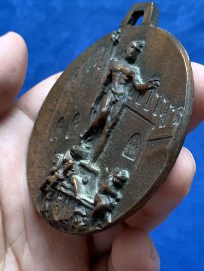 《竞宝斋》第429场 周日，周一，周二 3场连拍 （全场包邮） 意大利1980斯特拉博洛尼亚纪念章 56.7克 65.7mm 高浮雕 材质不确定