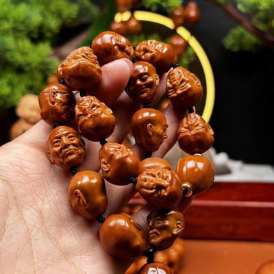 橄榄核十八罗汉手串，尺寸1.5x1.6左右 橄榄核十八罗汉手串，尺寸1.5x1.6左右