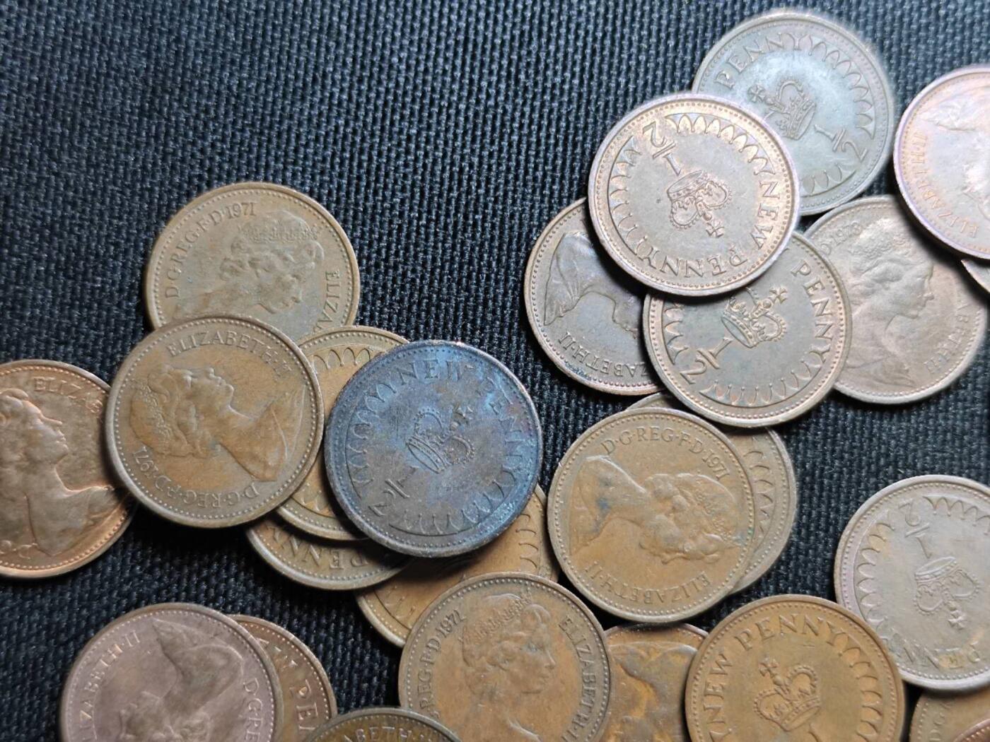 KK钱币收藏小铺  （套币 批量/好品散币 银币）专场  2月预留时间 周末发货  英国半便士铜币一组77枚一组