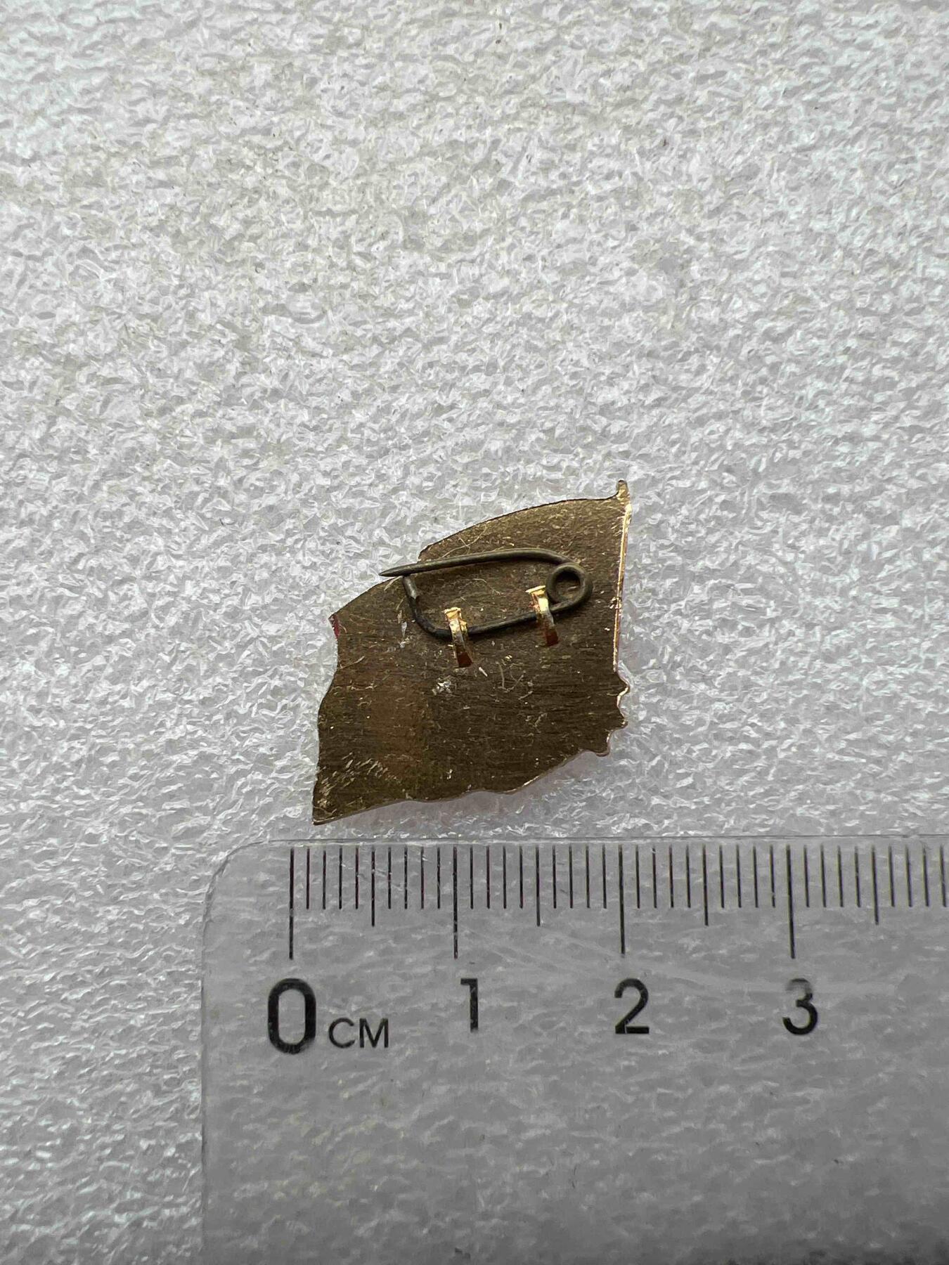 真品毛主席像章、纪念章 真品像章、纪念章
