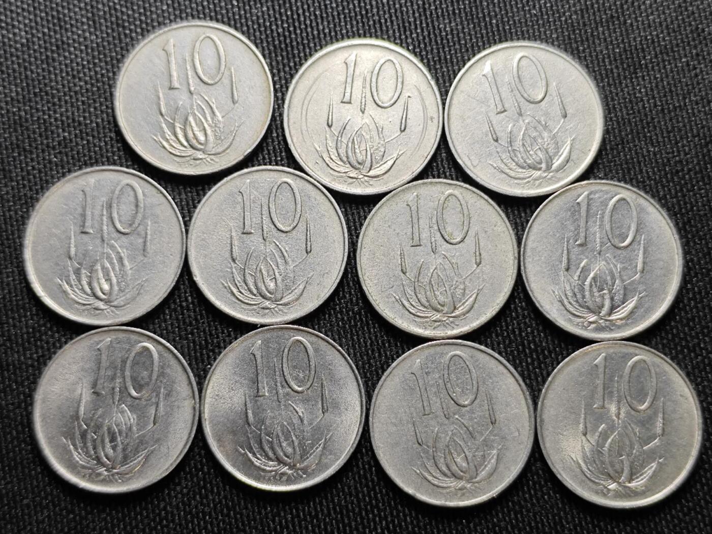 KK钱币收藏小铺  （套币 批量/好品散币 银币）专场  2月预留时间 周末发货  1965南非散币42枚 都是清年克配套