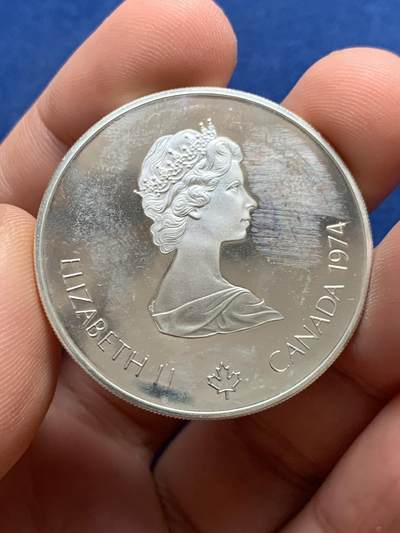 《竞宝斋》第429场 周日，周一，周二 3场连拍 （全场包邮） 加拿大1974年纪念1976年蒙特利尔夏季奥运会5元 奥运五环和花环精制银币 925银 24.3克