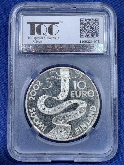 《竞宝斋》第429场 周日，周一，周二 3场连拍 （全场包邮） TQG PF63UC 芬兰2002年10欧元文学家伦特罗200年诞辰精制纪念银币，27.4g，925银，原拆送评包浆厚重导致压分
