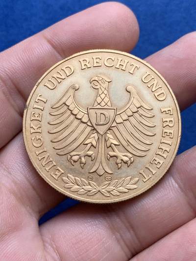 《竞宝斋》第429场 周日，周一，周二 3场连拍 （全场包邮） 德国柏林国会大厦纪念章 26.75克 39.8mm