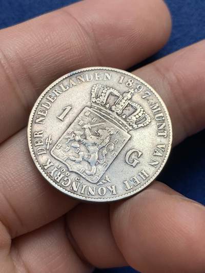 《竞宝斋》第429场 周日，周一，周二 3场连拍 （全场包邮） 荷兰1897年1古尔盾银币，经典小萝莉品种，高分已经上天的品种