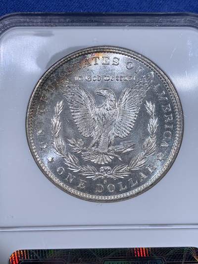 《竞宝斋》第429场 周日，周一，周二 3场连拍 （全场包邮） NGC MS65 美国 1879-S 摩根 银币 铸打精美 鹰面月牙型彩虹包浆