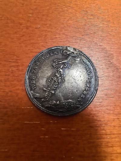 长老汇马年精选第三场拍卖 - 1745德国普鲁士弗雷德里希二世银章，8.88克，30MM，12点方向有焊点，MA成交价1300多元