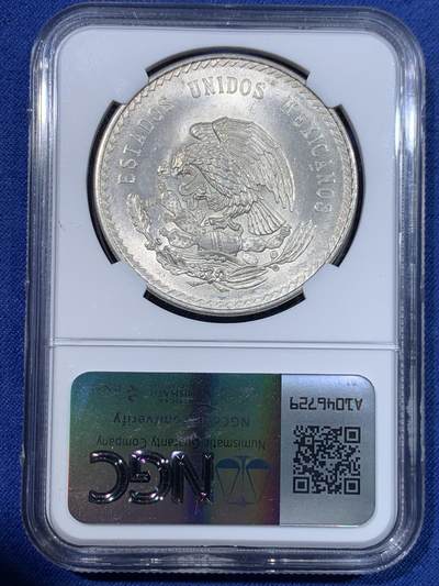 《竞宝斋》第429场 周日，周一，周二 3场连拍 （全场包邮） NGC MS65 墨西哥1948年5比索酋长头像大银币 高银 !