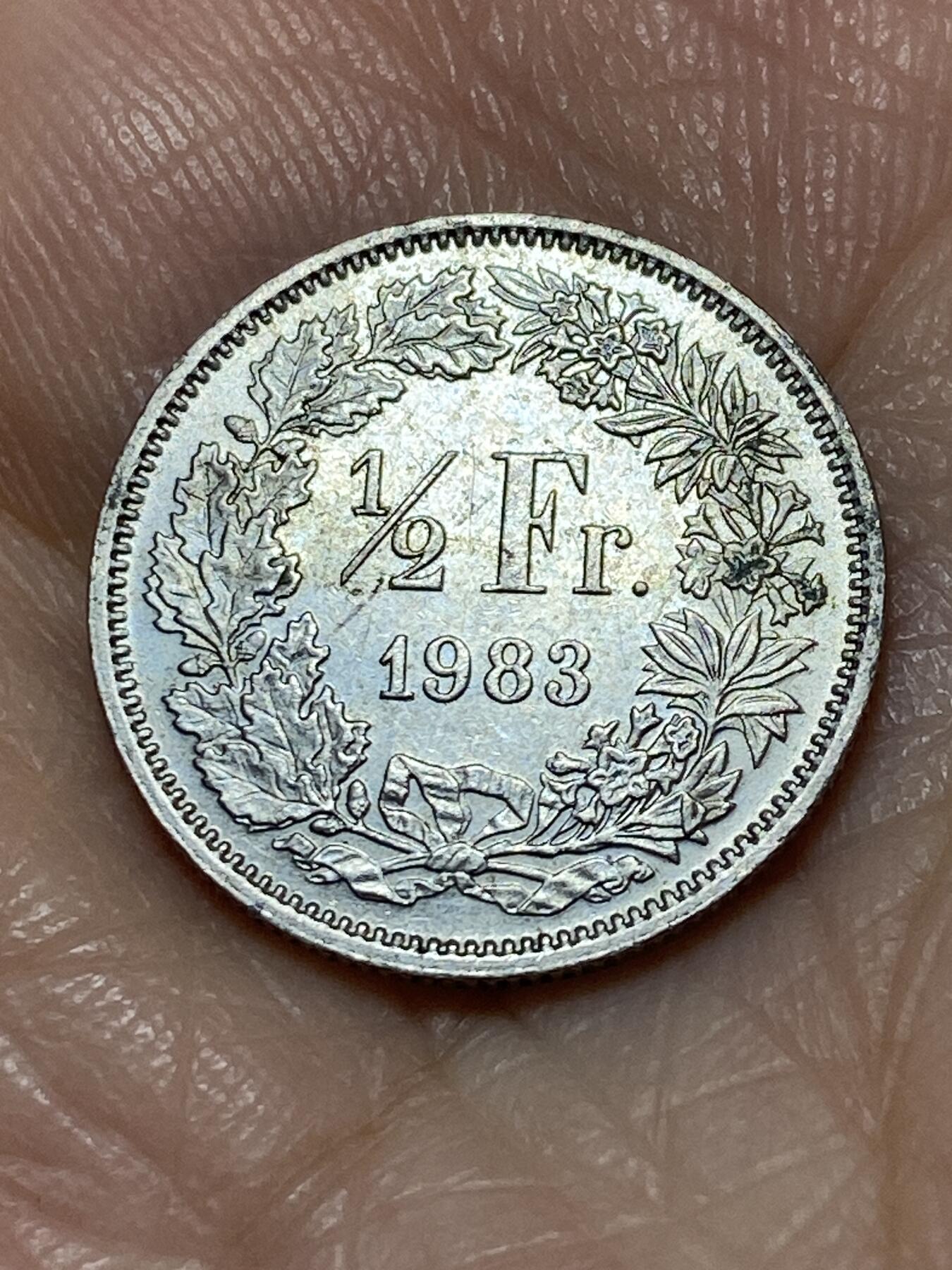 2025年第一百一十三场(总第一百三十九场）瑞士辅币专场(免佣金) 瑞士🇨🇭1983年1/2法郎(第五版，无标，首发年)