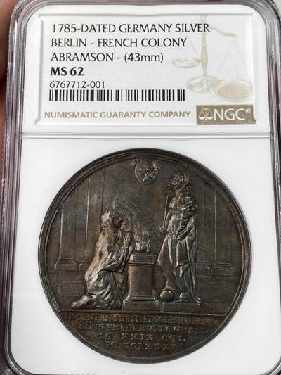 万国钱币拍卖第053期【万国秋季大拍下●周五周六两场连拍】 - NGC MS62 1785年德国普鲁士腓特烈二世法国在柏林殖民地的百年庆典纪念大银章 猩红色玫瑰彩包浆大规格极美收藏品质