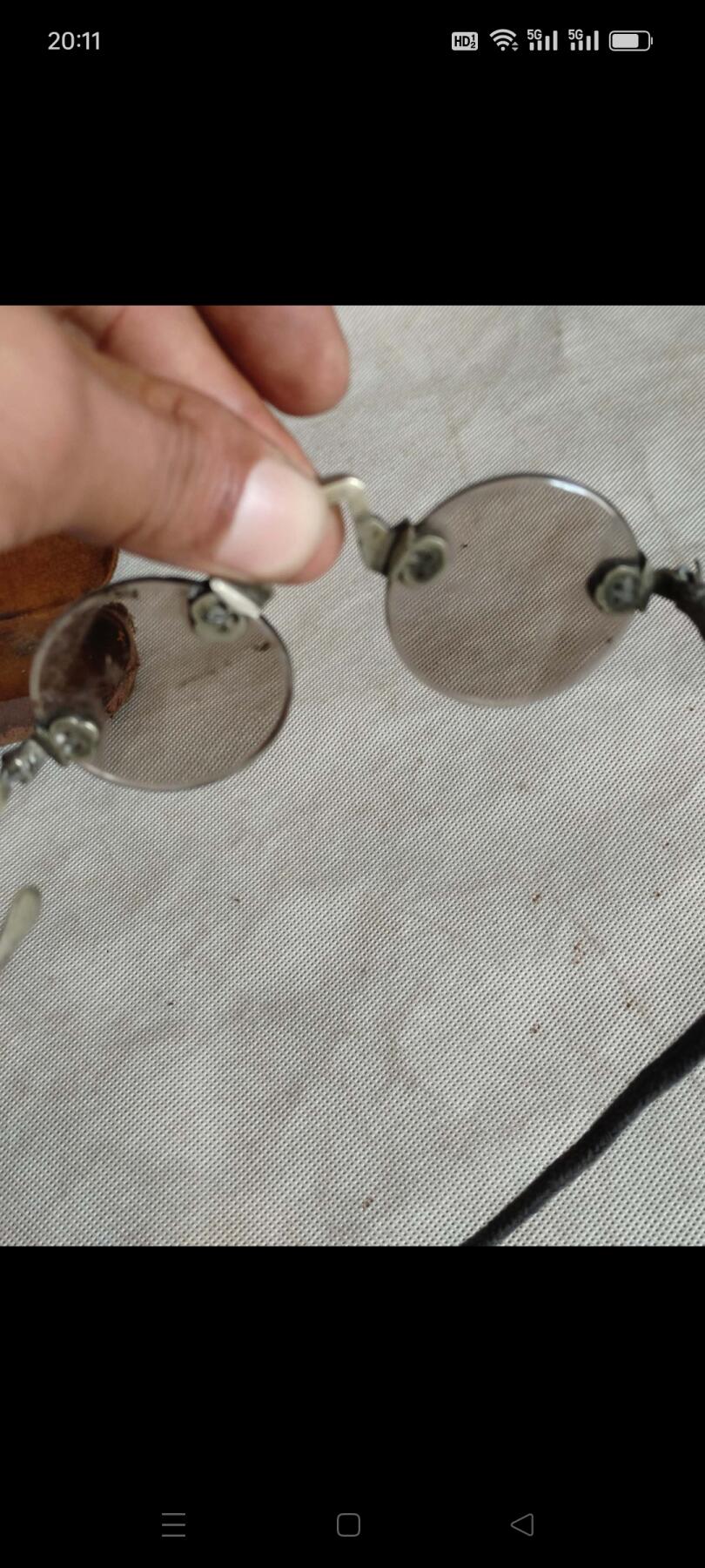清代纯天然老水晶石眼镜，甘草黄鱼鳞甲，具体如图，保老保真。