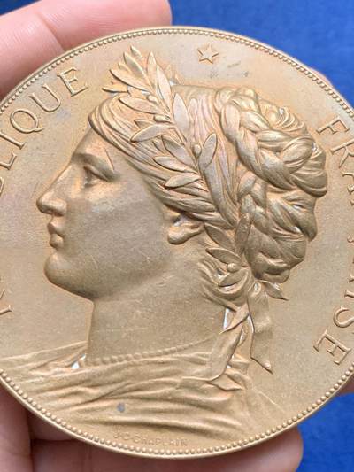 《竞宝斋》第429场 周日，周一，周二 3场连拍 （全场包邮） 名家JC Chaplain作1884年法国国民议会青铜奖章 170.6克 72.7mm 丰饶角铜标