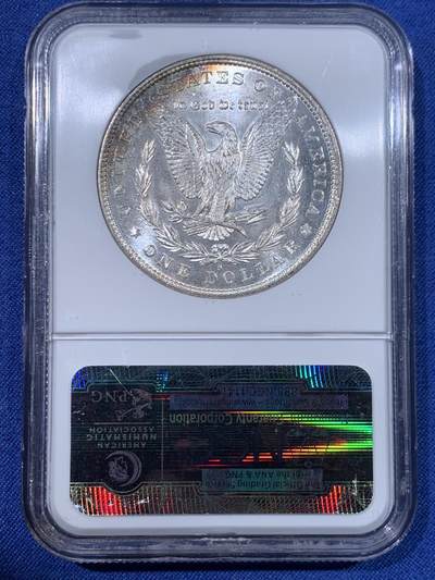 《竞宝斋》第429场 周日，周一，周二 3场连拍 （全场包邮） NGC MS65 美国 1879-S 摩根 银币 铸打精美 鹰面月牙型彩虹包浆