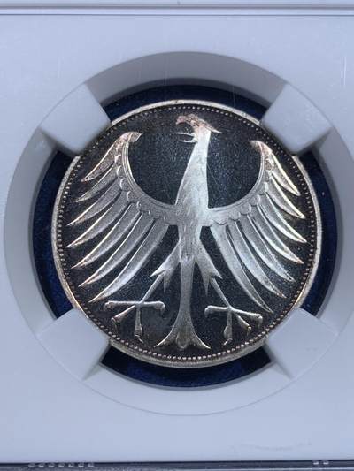 《竞宝斋》第429场 周日，周一，周二 3场连拍 （全场包邮） NGC PF66UC 联邦德国 1974G 精制5马克无毛鹰银币 原来5马克也可以这么漂亮