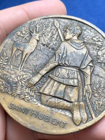 《竞宝斋》第429场 周日，周一，周二 3场连拍 （全场包邮） 基督教狩猎主保圣人Saint Hubert纪念铜章 97.9克 59.2mm 丰饶角铜标
