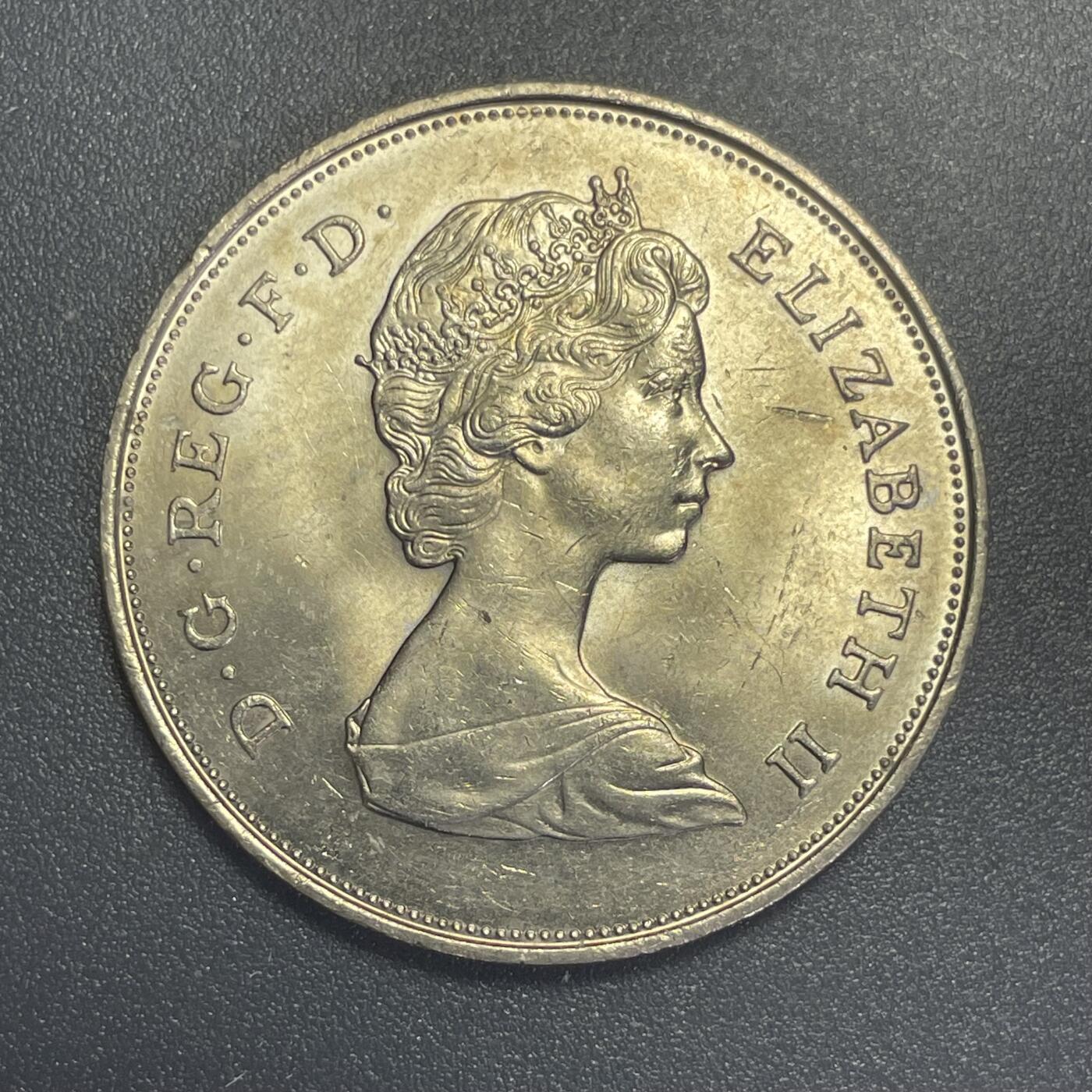 回流1019 英国🇬🇧1981年查尔斯王子和黛安娜王妃大婚纪念币 厚重