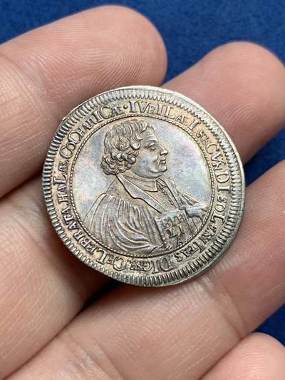 《竞宝斋》第429场 周日，周一，周二 3场连拍 （全场包邮） 德国  施韦比施哈尔市 1717年 宗教盖革200周年 2杜卡特 纪念银币 非常少的品种 目录编号Whiting-309 PCGS没入盒是放错了评级等级