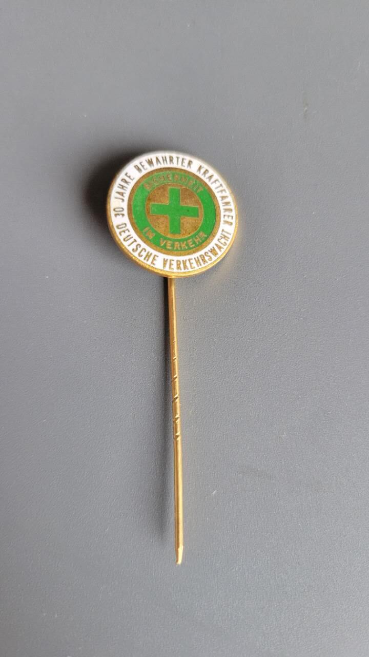 嘉宝良覃世界勋赏第17期拍卖 德国红十字会服务30周年奖章