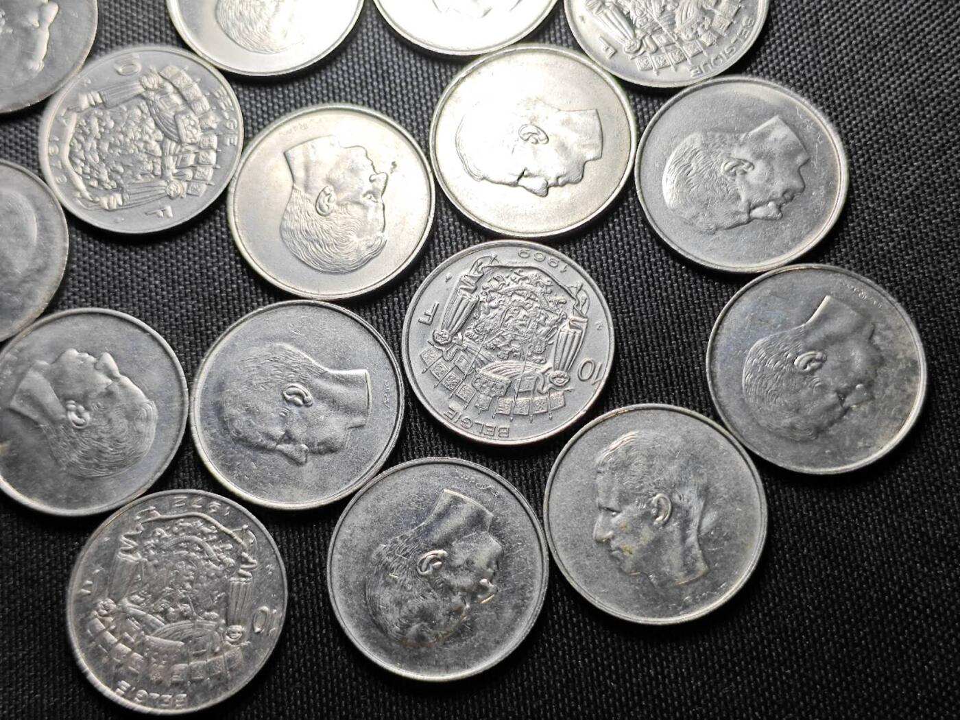 KK钱币收藏小铺  （套币 批量/好品散币 银币）专场  2月预留时间 周末发货  比利时10法郎一组19枚