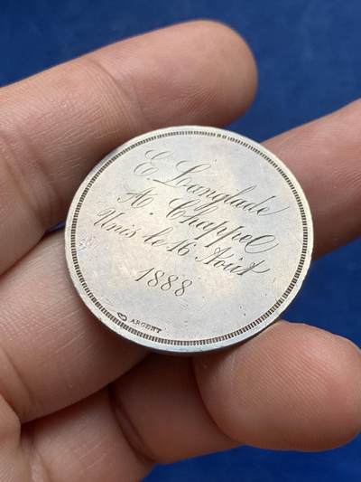 《竞宝斋》第429场 周日，周一，周二 3场连拍 （全场包邮） 名家Alphée Dubois作1888年法国三天使婚礼银章 丰饶角银  罕见品种 银标在背面 14.05克 31.2