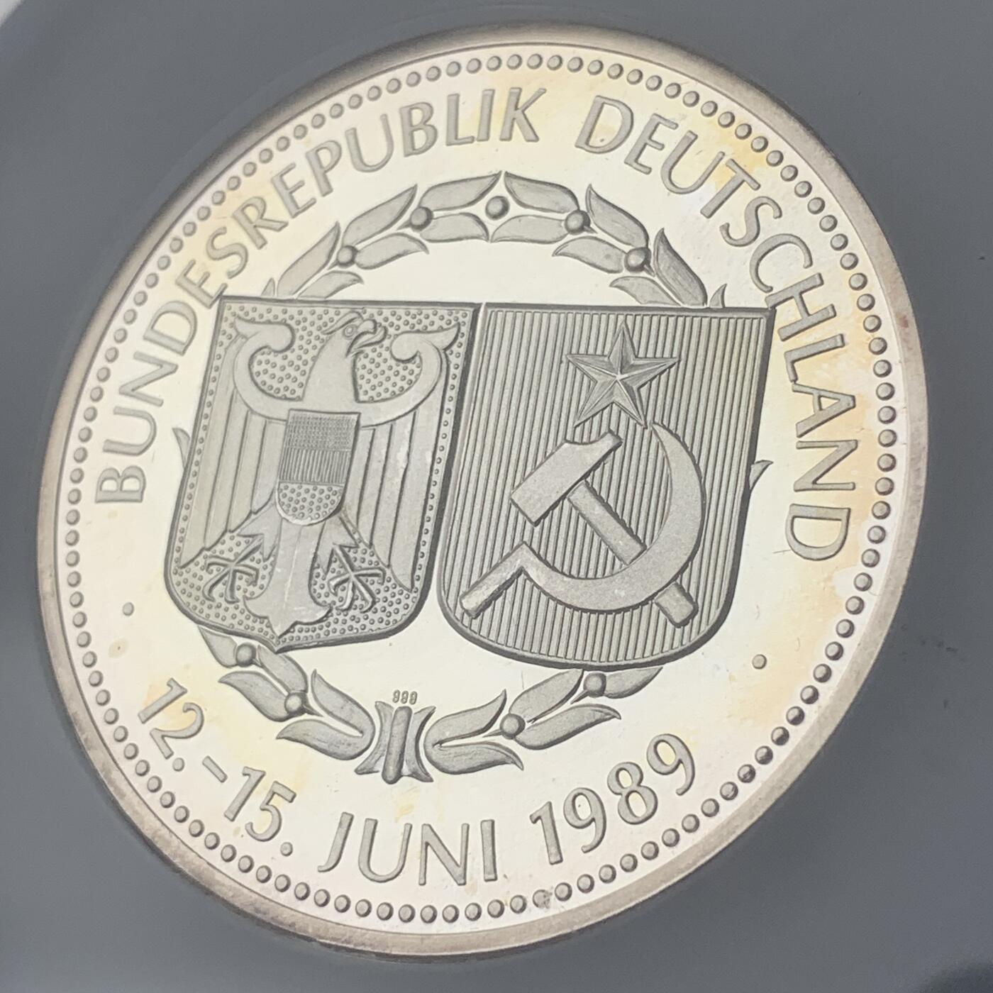 掌中浮雕-藏着的欧洲第038场 公博评级PF68：1989年德国银章，50mm，35g