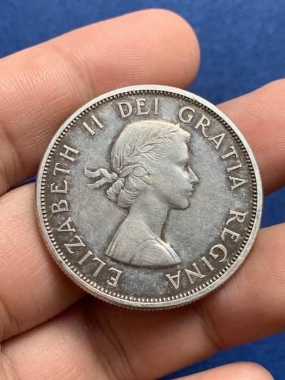 《竞宝斋》第429场 周日，周一，周二 3场连拍 （全场包邮） 加拿大1963年伊丽莎白二世1加元划船银币