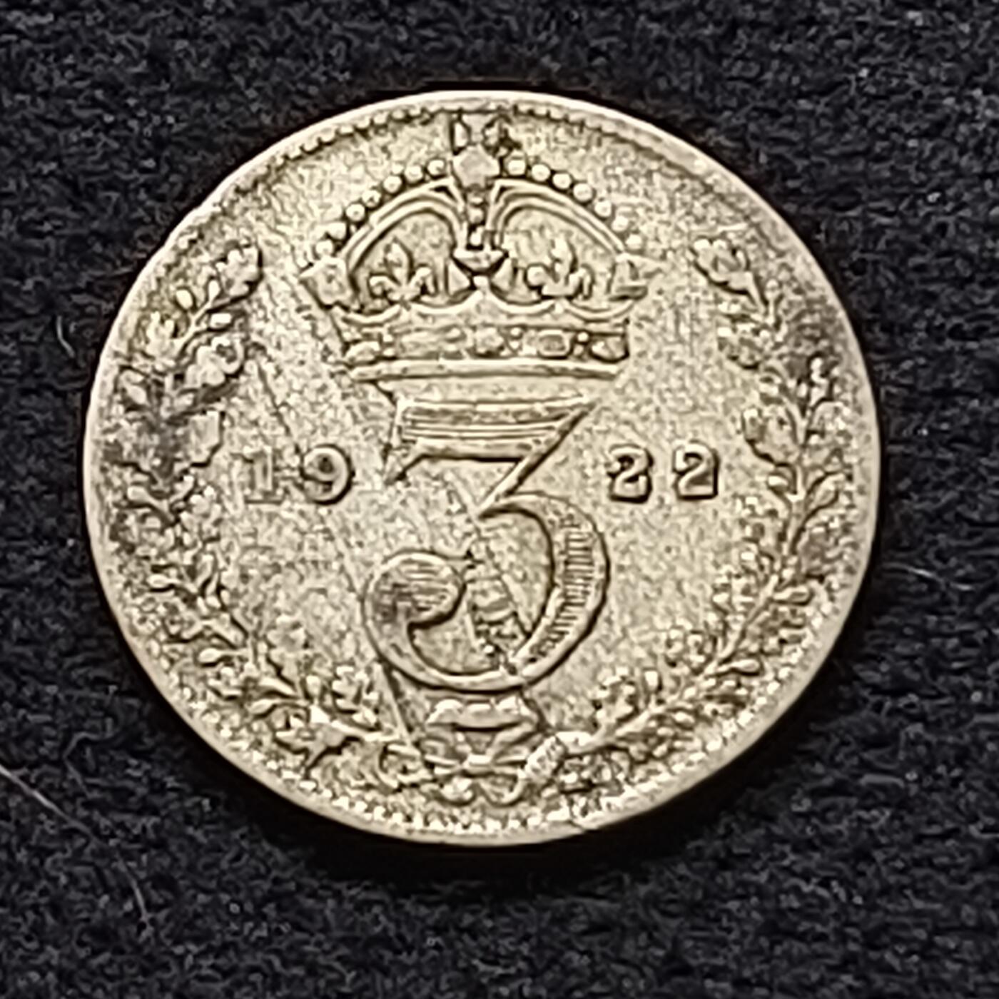 【全场包邮】纯粹捡漏拍470场（免费代拍第7场） 英国1922年乔治五世3便士（16毫米1.41克）银币