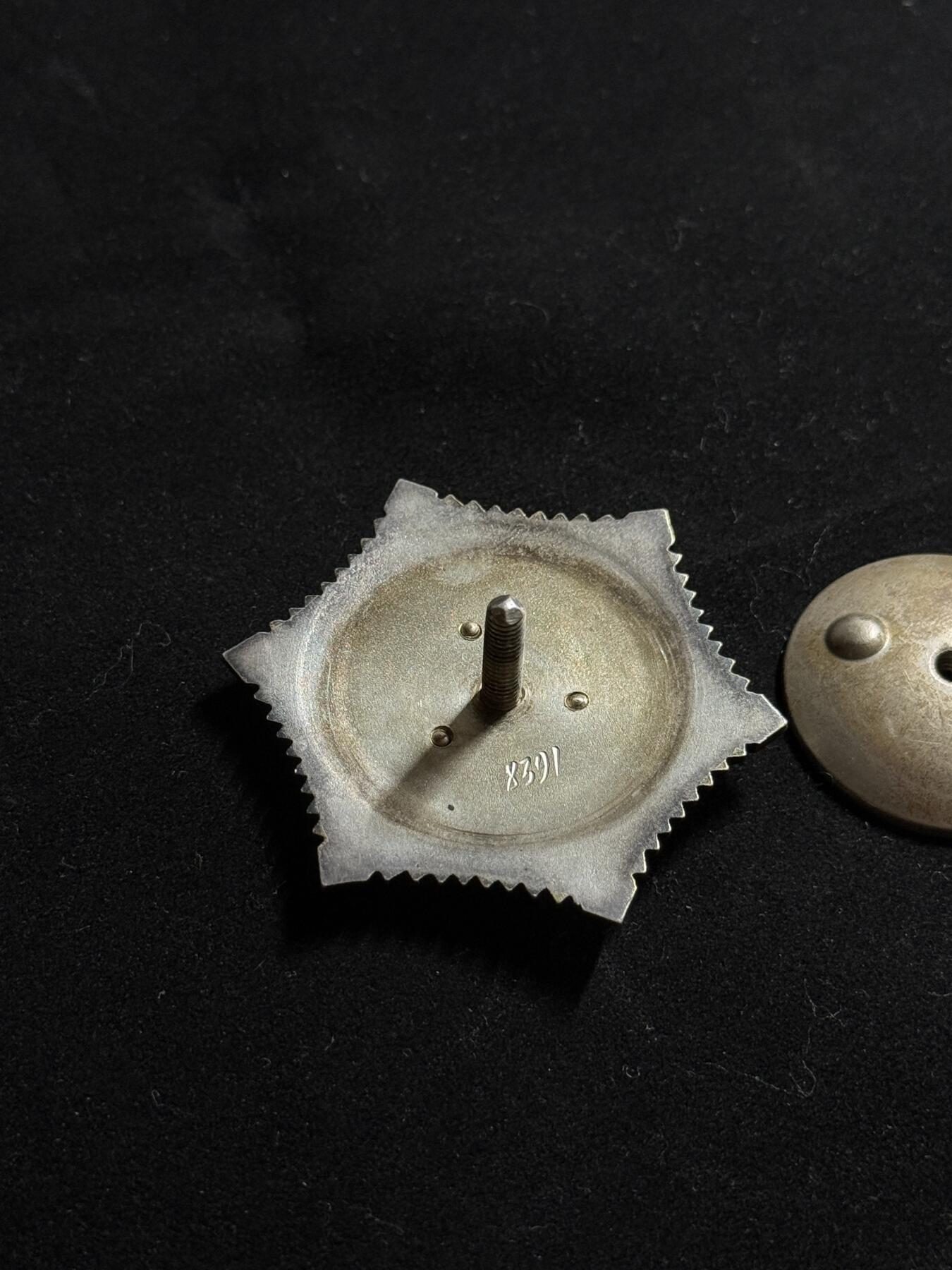 戎马世界章牌大赏第107期 蒙古北极星勋章，银制，转轮版，顶部白色珐琅有轻微掉皮