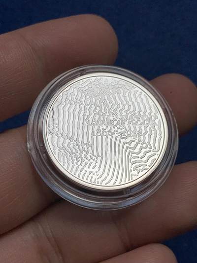 《竞宝斋》第429场 周日，周一，周二 3场连拍 （全场包邮） 芬兰2016年设计师卡尔法泽150周年10欧元磨砂精制银币 面值10欧 10克 1891年建立的法泽咖啡品牌在赫尔辛基是当地文化地标