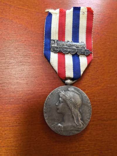 长老汇马年精选第九场拍卖 - 1930法国交通部玛丽安娜铜镀银章，在铁路部门服务25年方可获得此章