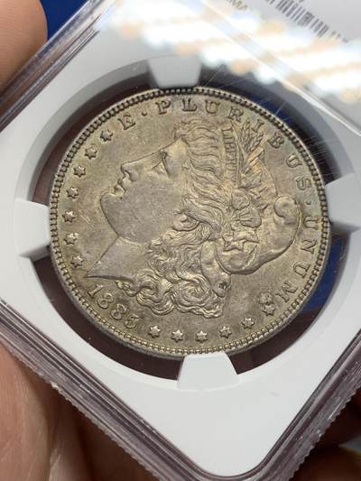 《竞宝斋》第429场 周日，周一，周二 3场连拍 （全场包邮） NGC MS61 美国1885年摩根一元银币 深包浆