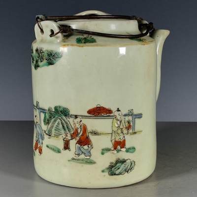 粉彩麒麟送子 人物图纹提梁壶 粉彩麒麟送子 人物图纹提梁壶