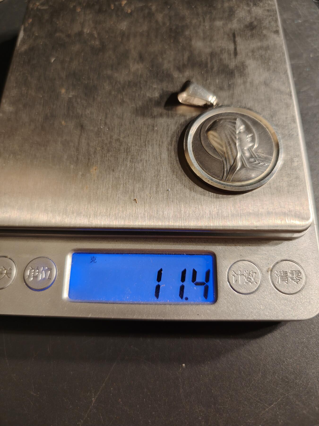 老王徽章第157期 法国天主教会纪念章     925银   大尺寸    11.4g