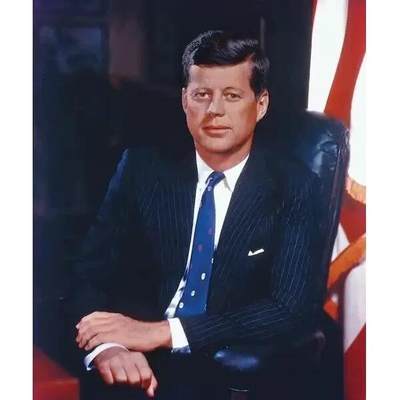 【旋风钱币】10月25日19:00准时开拍 精美欧洲币章、第三帝国钱币、精美项链等 全场包邮 美国1968年 肯尼迪总统高浮雕精制大铜章 40MM