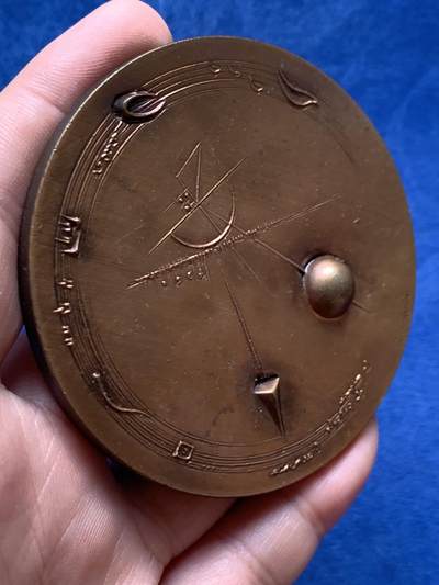 《竞宝斋》第430场 周日，周一，周二 3场连拍 （全场包邮） 意大利 高浮雕铜章 大直径 手感十足 149克 71mm