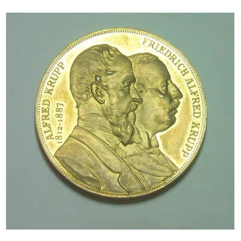 德国1892年 克虏伯军火商父子及雕像高浮雕精制大镀金章 42MM