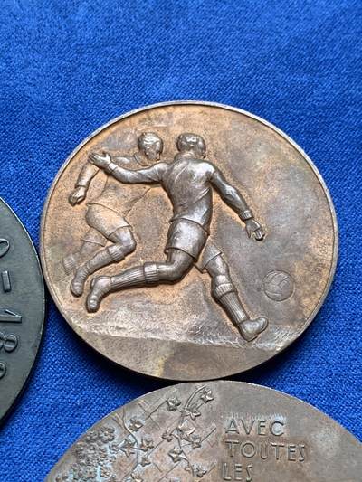 《竞宝斋》第430场 周日，周一，周二 3场连拍 （全场包邮） 四枚一组 法国纪念章 各种材质 总重约250.5克 49-59mm 细节见图