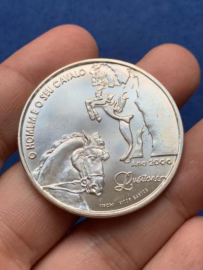 《竞宝斋》第430场 周日，周一，周二 3场连拍 （全场包邮） 葡萄牙2000年1000埃斯库多银币 27.2克