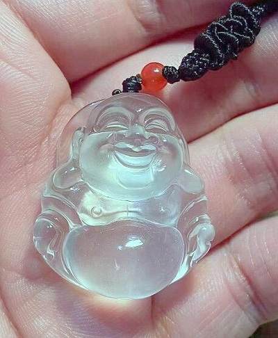 【旋风钱币】10月25日19:00准时开拍 精美欧洲币章、第三帝国钱币、精美项链等 全场包邮 精美项链吊坠2条 弥勒佛+玉牌 吊坠均为35✖️30MM 需要任何数据请私信