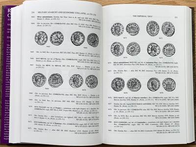 《竞宝斋》第430场 周日，周一，周二 3场连拍 （全场包邮） 古罗马钱币及其价值目录第三卷 公元235年-公元285年 重达1.1公斤